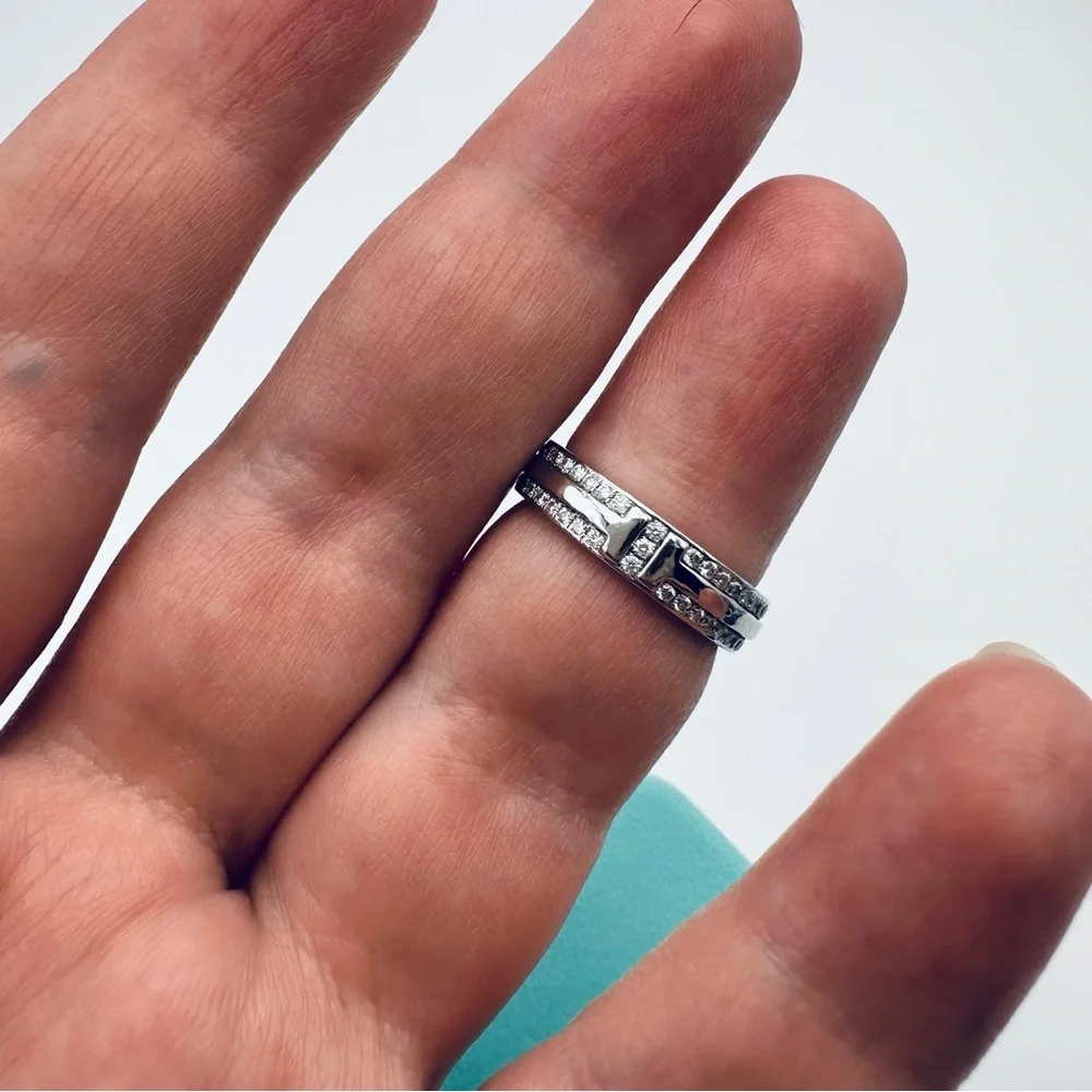 $7,800 Tiffany & Co. .43 CTW 18K White Gold T Narrow Pave Diamond Ring Packaging